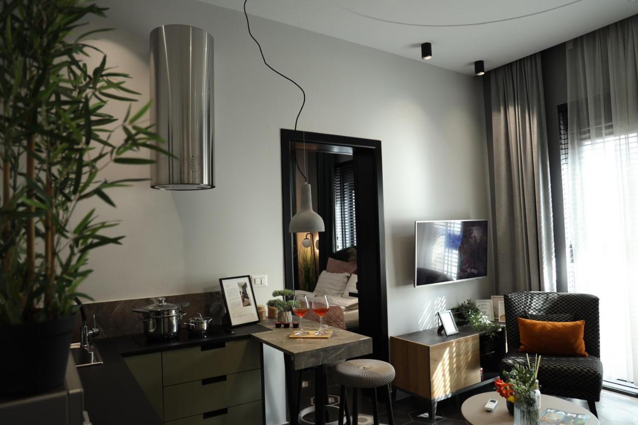 Urban Stay Tirana Deluxe Exterior foto